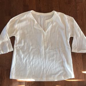 Linen, button top.